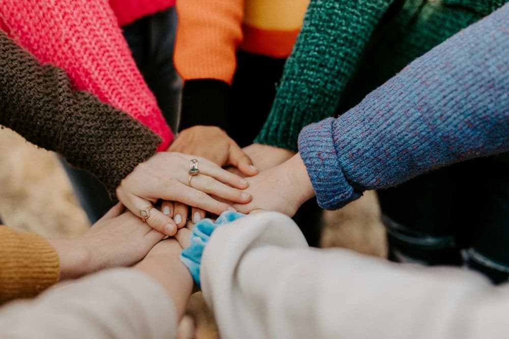 hands-together
